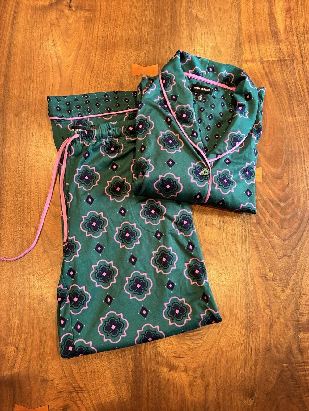 Room Service Pajama Set Size L Green w Pink Trim Button Down Top PJ Pants Soft